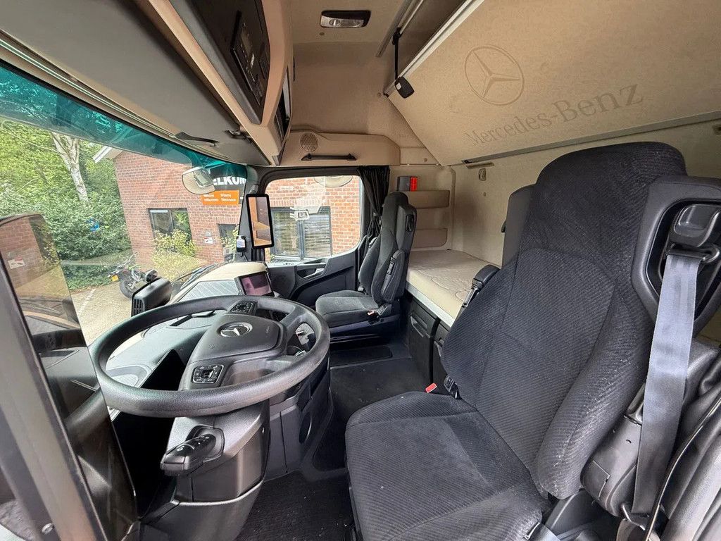 Mercedes-Benz Actros 2545 6X2 Gigaspace Standairco NL Truck 327.240KM Gestuurde voorloopas