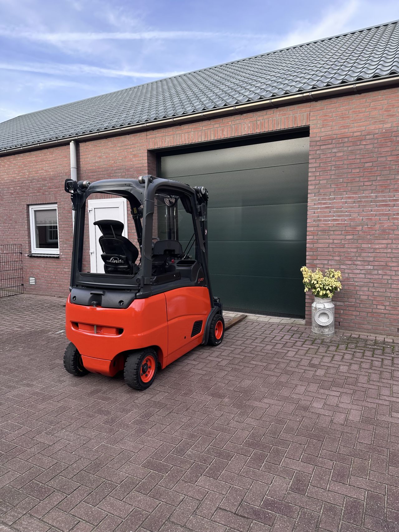 Linde E20PH 2000kg triplo elektrische heftruck