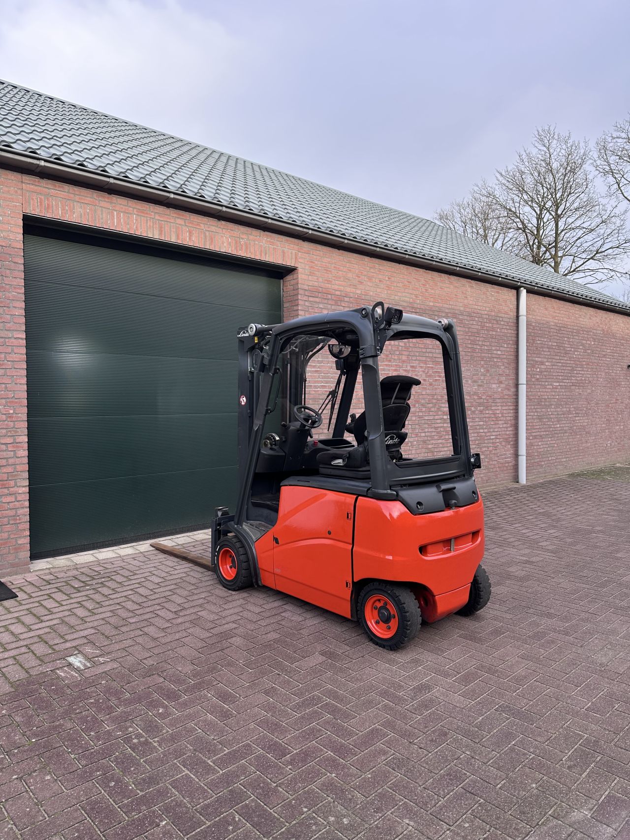 Linde E20PH 2000kg triplo elektrische heftruck