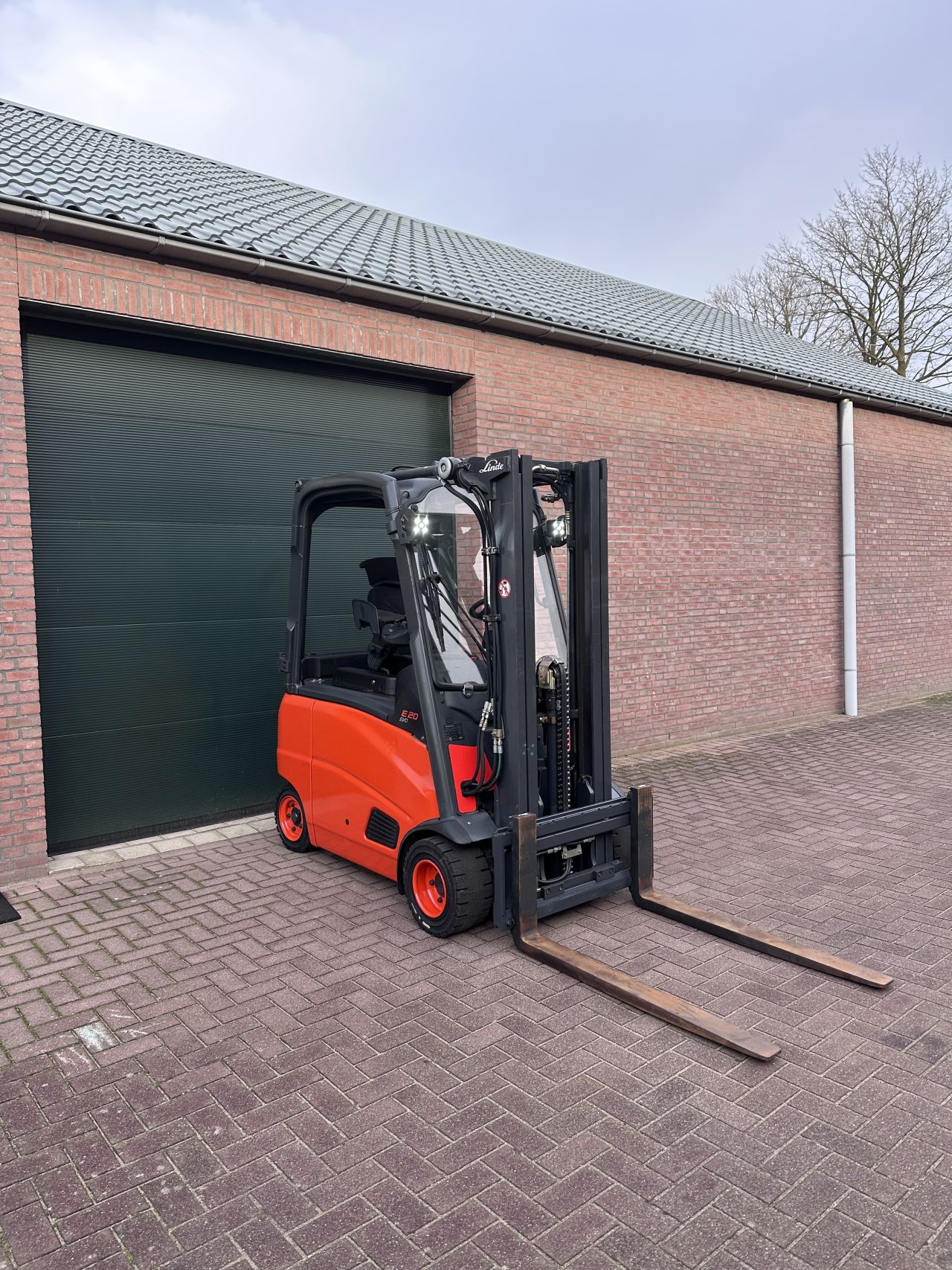 Linde E20PH 2000kg triplo elektrische heftruck