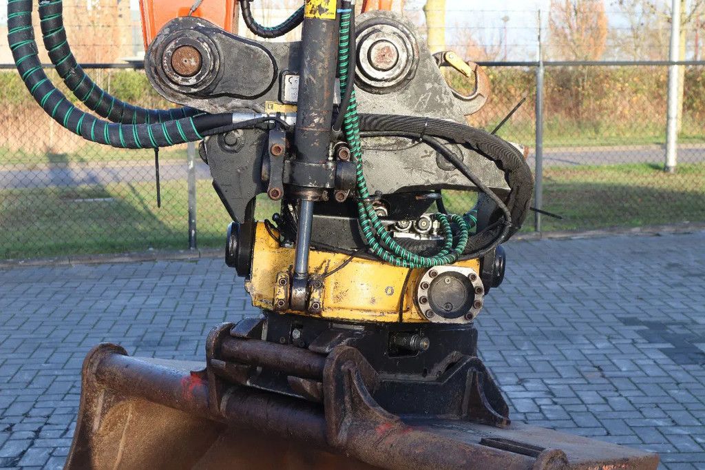 Hitachi ZX135 US-6 | ROTOTILT | DOZERBLADE | 2D GPS | 3X BUCKET