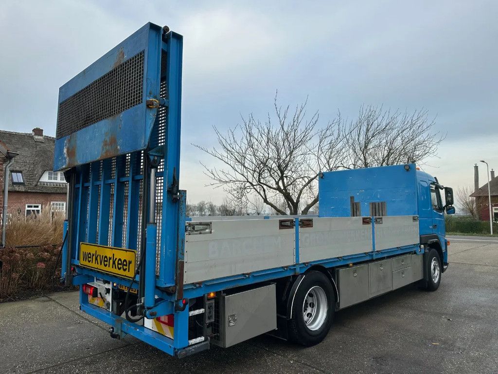 Volvo FM 340 / NL TRUCK / 4X2 / EURO5 / MACHINE TRANSPORT / HYDR. RAMP / WINCH