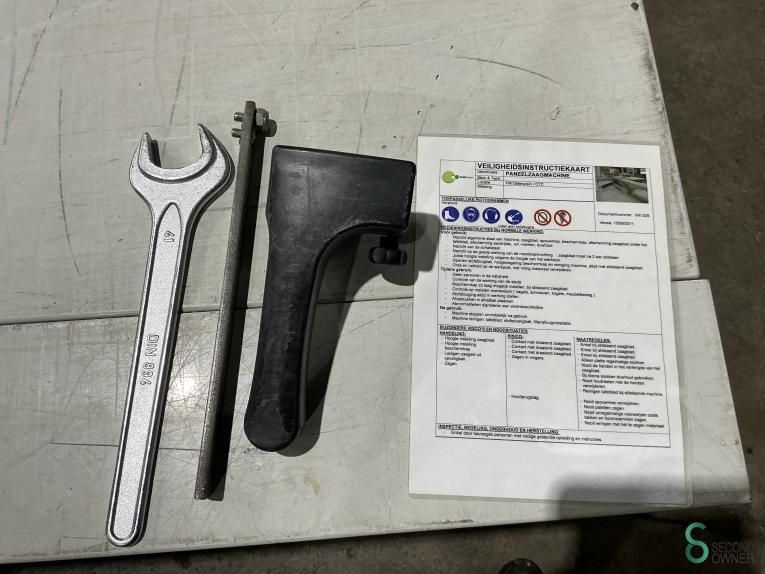 Sliding table saws Griggio CA 400 2004