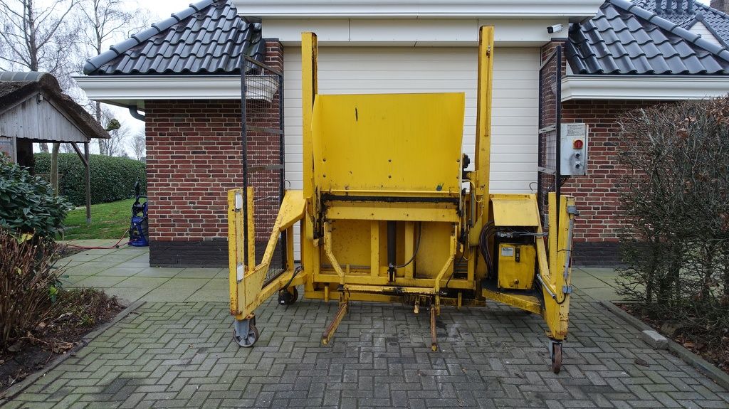 Stansz hef kantelsysteem voor containers/kisten