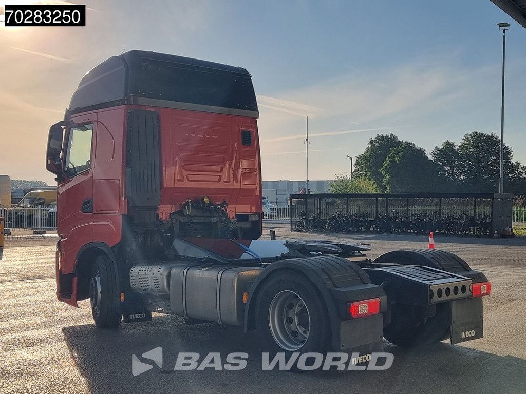 Iveco S-Way 490 4X2 DAMAGED! chassis bent 2x Tanks LED Navi Euro 6