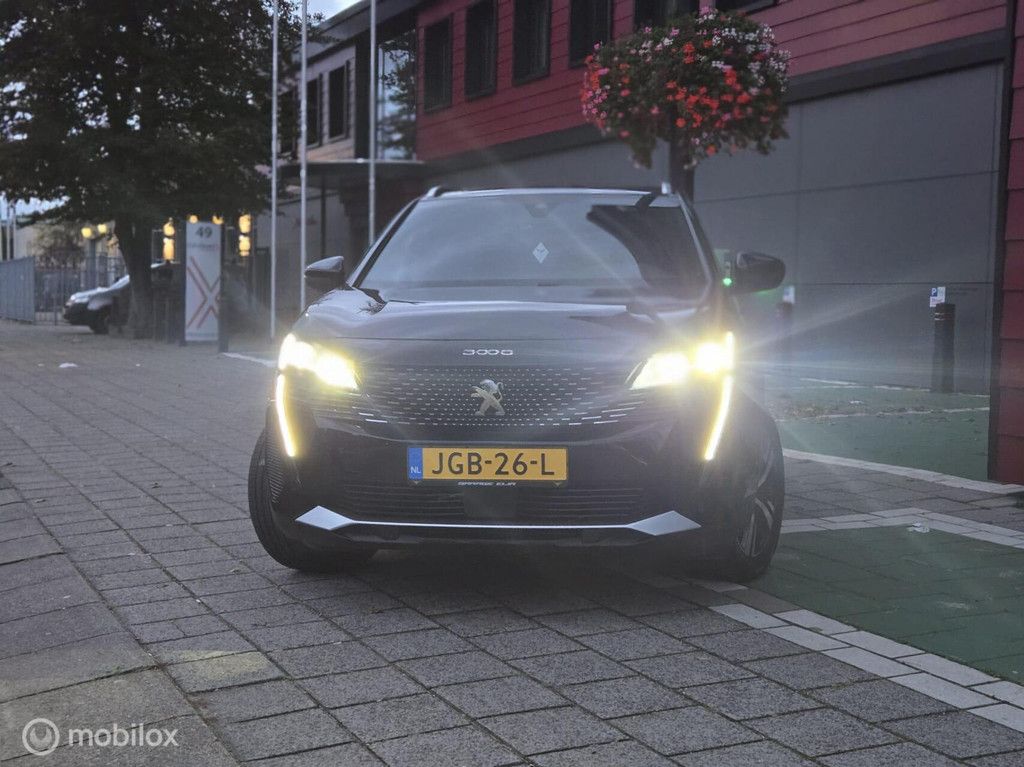 Peugeot 3008 GT Automaat – Panoramadak |Keyless |6M Garantie