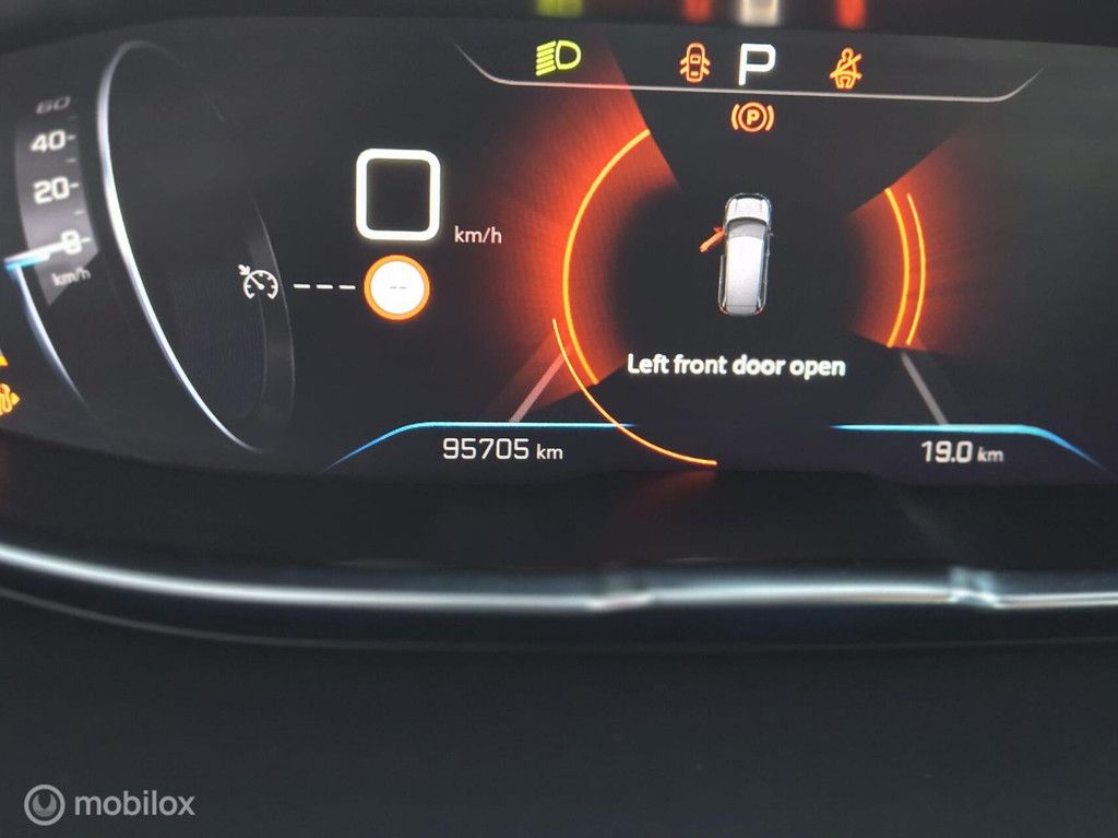 Peugeot 5008 7PL Aut.|LED|Navi|Camera|PDC|6M Garantie