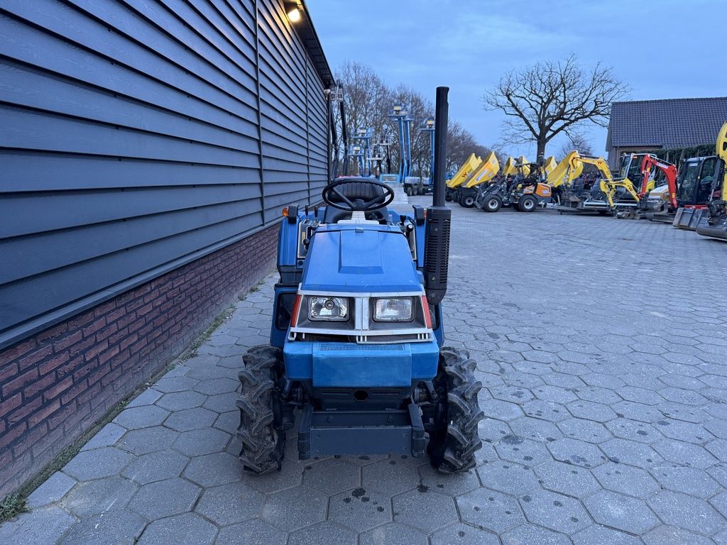 Iseki TU150 4WD 17 PK minitractor