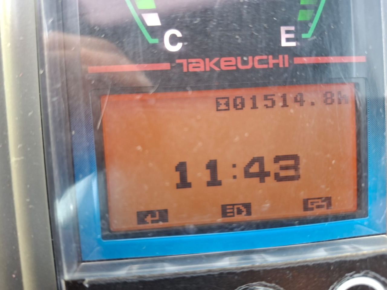 Takeuchi TB216 | bj2022 | 1514 uur | 3 bakken