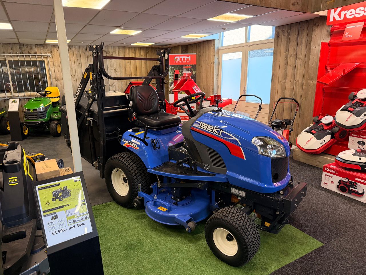 Iseki SXG 326 hooglosser in nieuwstaat