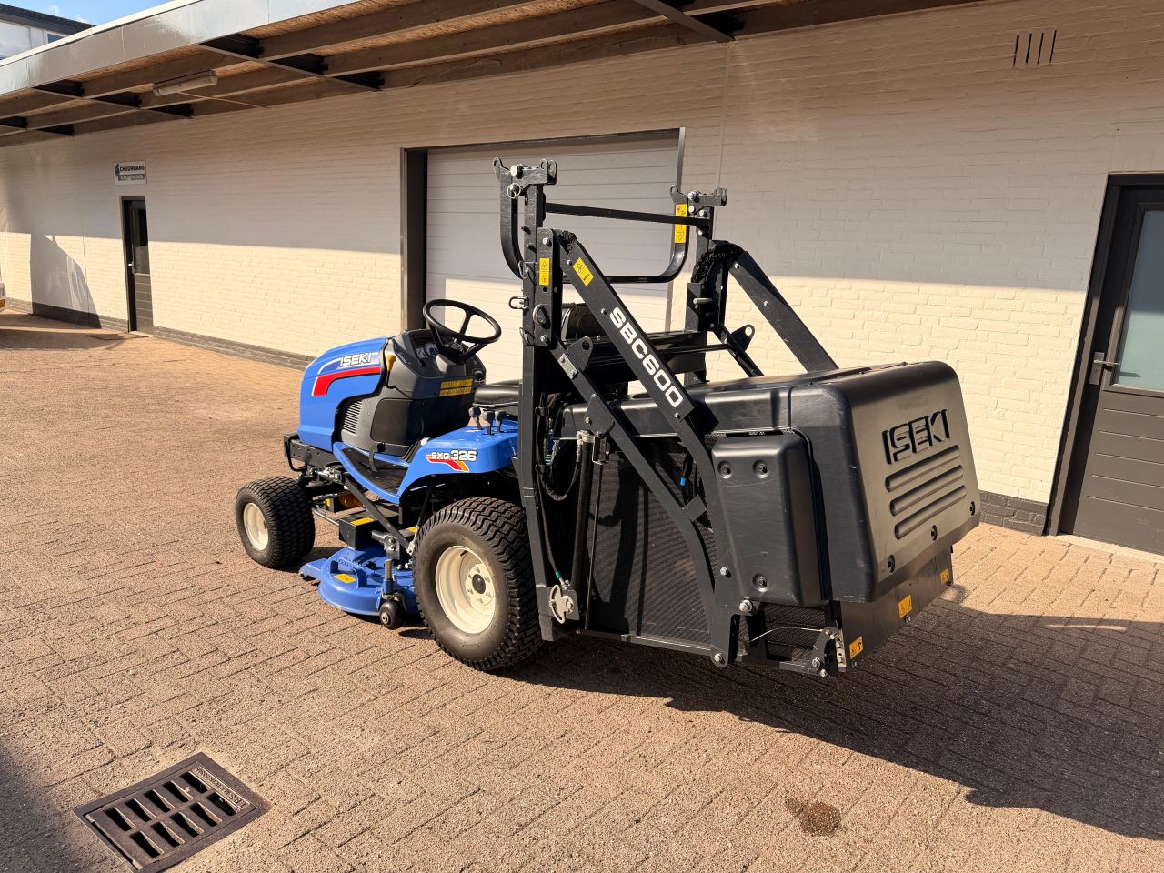 Iseki SXG 326 hooglosser in nieuwstaat
