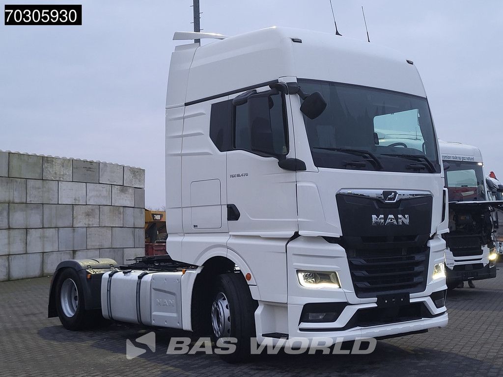 MAN TGX 18.470 4X2 GX 2xTanks 70% Tyres