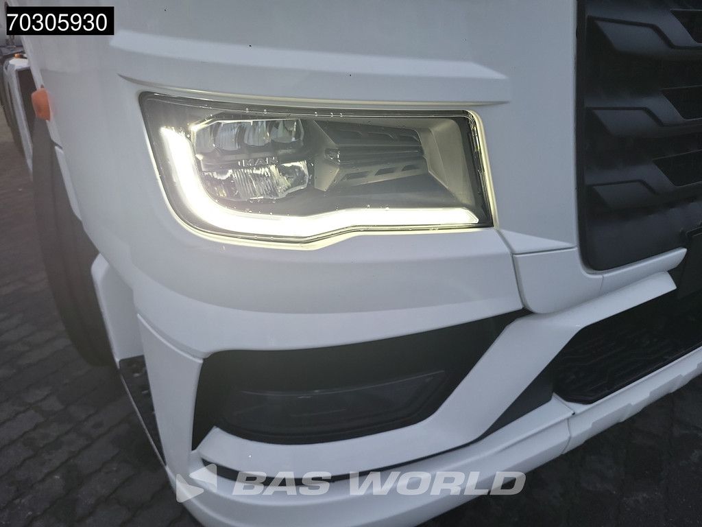 MAN TGX 18.470 4X2 GX 2xTanks 70% Tyres