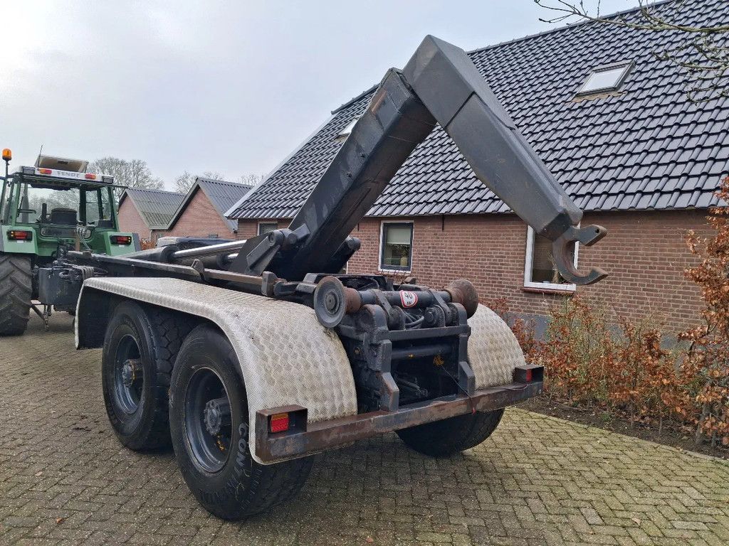 Zelfbouw Haakarm 16 ton 5-6m containers