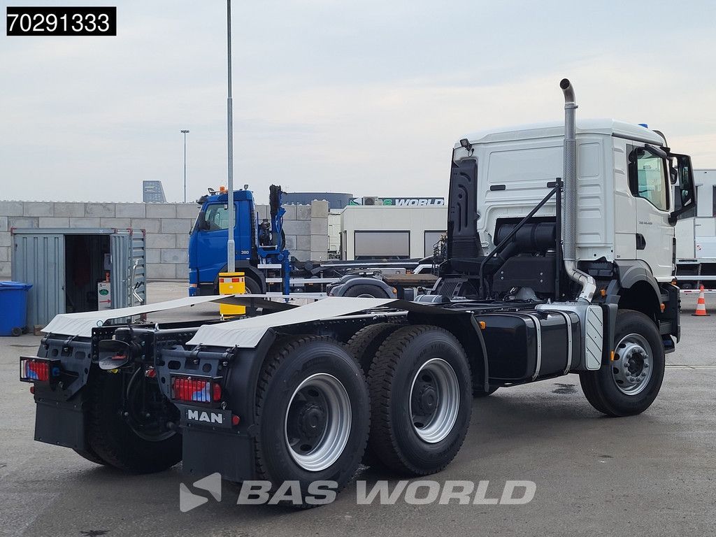 MAN TGS 40.400 6X4 NEW 6x4 chassis PTO Preparation Steelsuspension Big-Axle Automatic Euro 2
