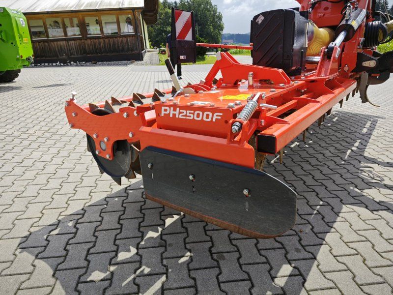 Kubota Kreiselge PH2500F(Kverneland NG-H 101 F30)/5 m Vorführe