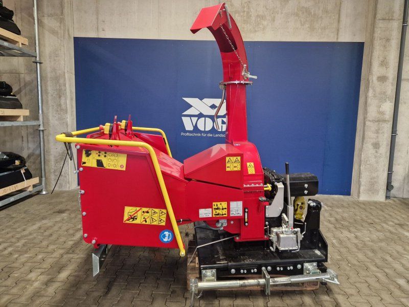 TP 200 PTO UNIMOG Holzhacker /Holzhäcksler für UNIMOG-Vorführgerät-