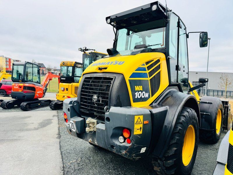 Komatsu WA 100 M-8