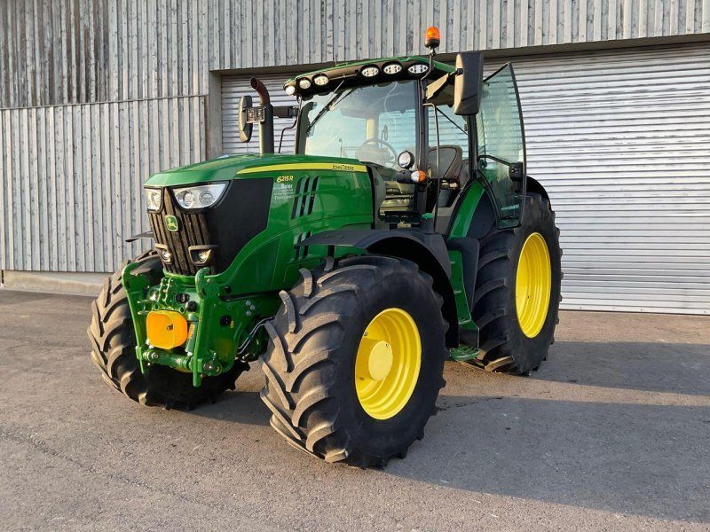 John Deere 6215 R