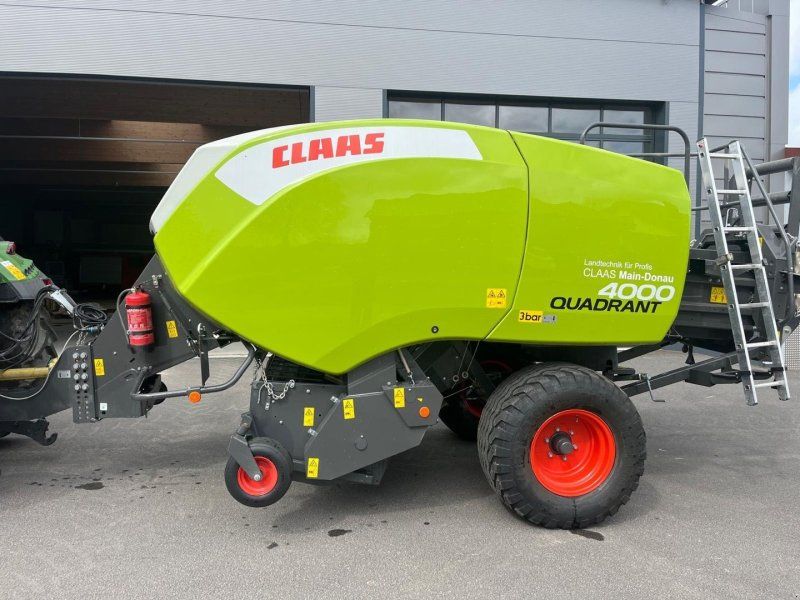 Claas Quadrant 4000