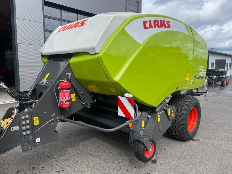 Claas Quadrant 4000