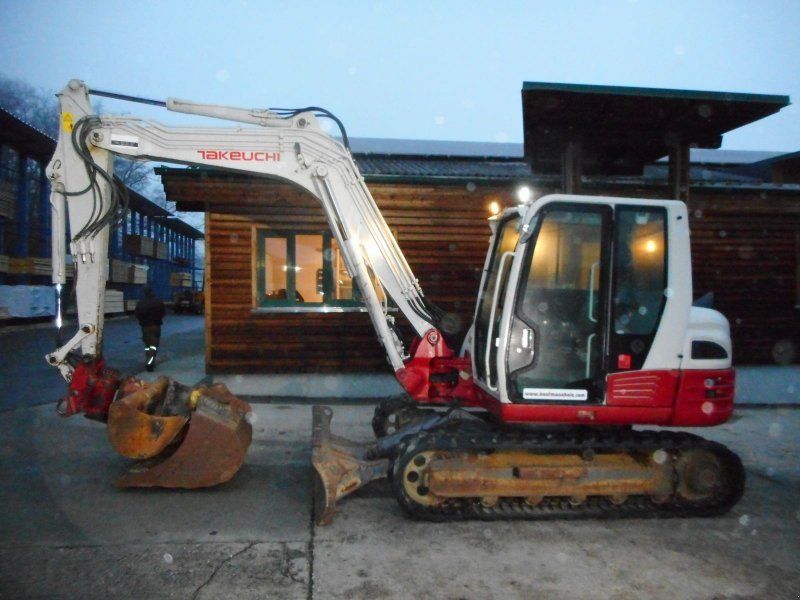 Takeuchi TB 290 mit POOWERTILT + hydr. SW + Klima
