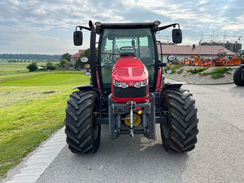 Massey Ferguson 5609 Dyna-4 Essential