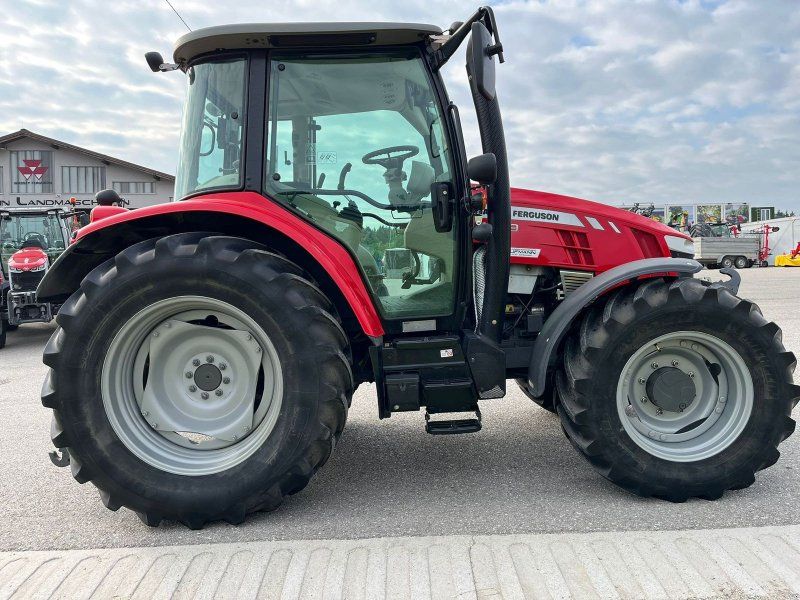 Massey Ferguson 5609 Dyna-4 Essential