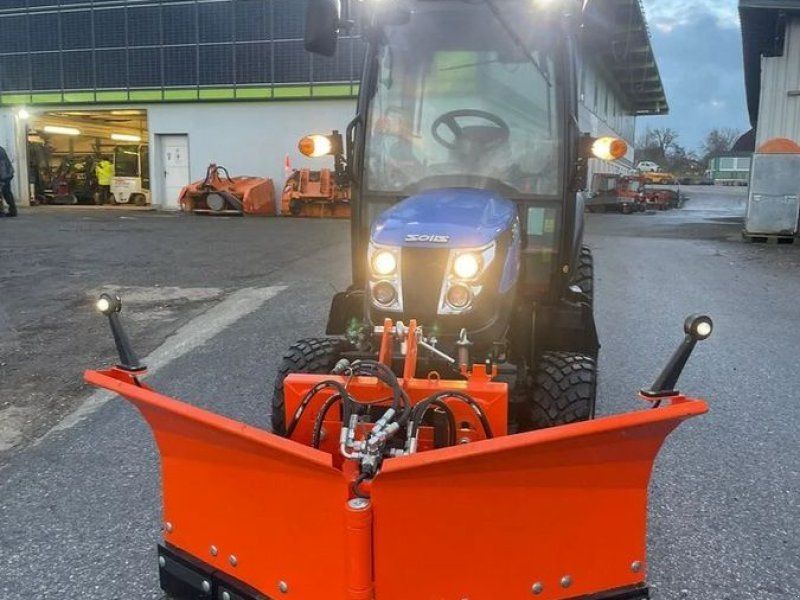 Solis H26 HST mit Kabine Winterdiensttraktor mit