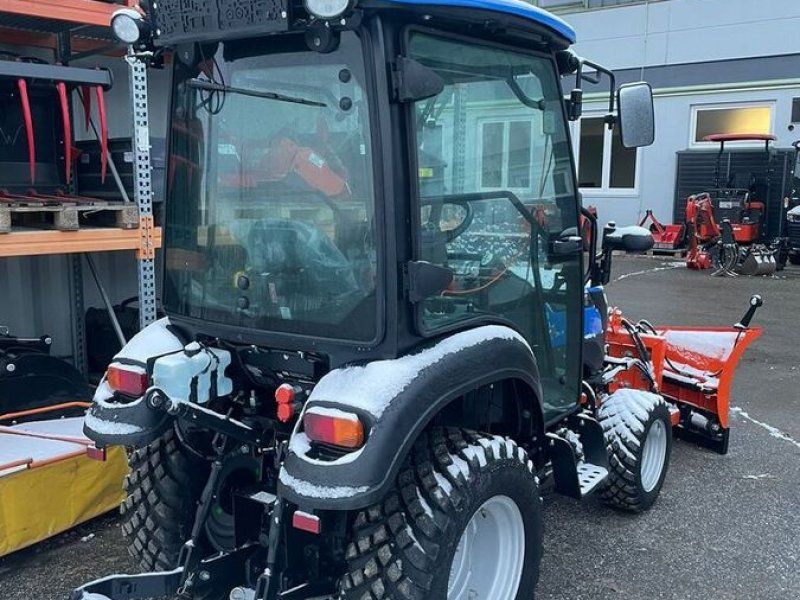 Solis H26 HST mit Kabine Winterdiensttraktor mit