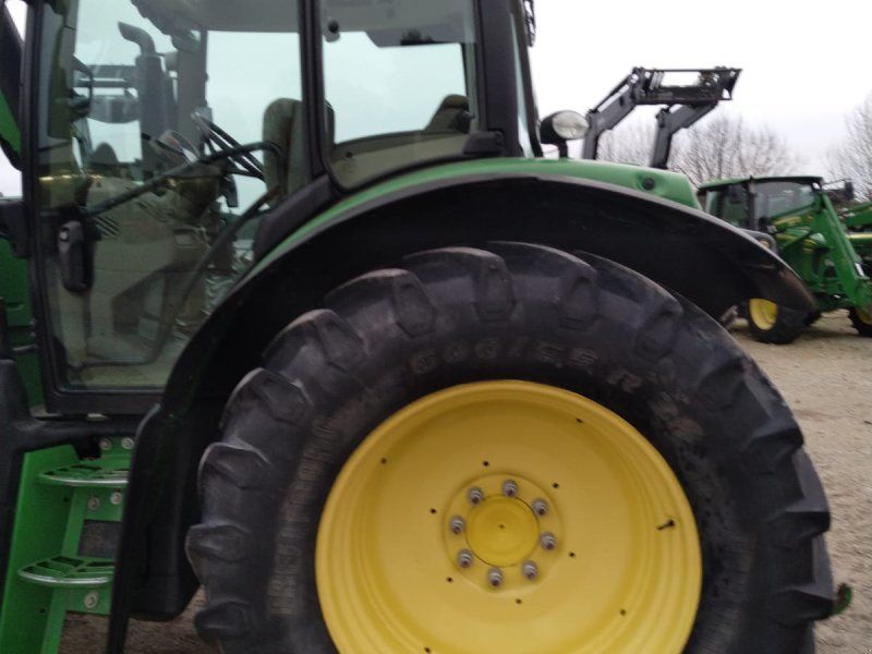 John Deere 6130R