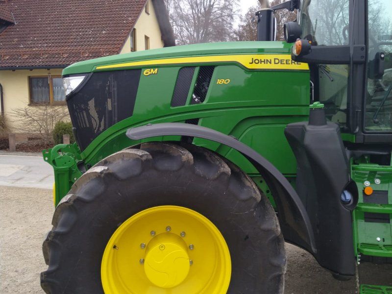 John Deere 6M 180