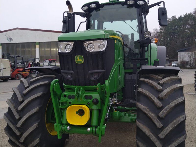 John Deere 6M 180