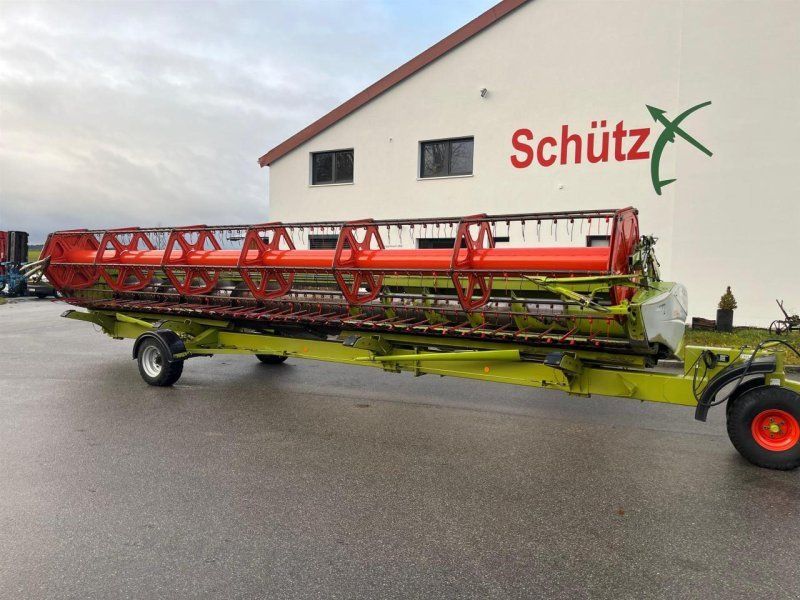 Claas Schneidwerk V900 mit Wagen und Rapsausrüstung