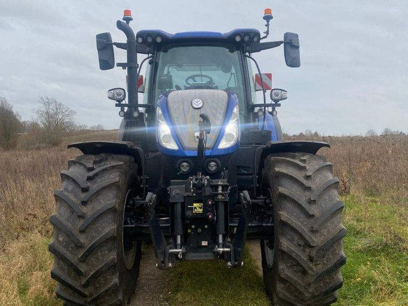 New Holland T7.230