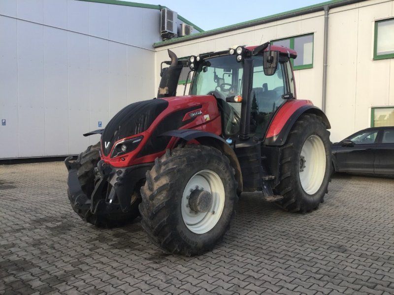 Valtra T234