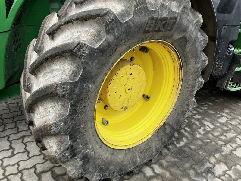 John Deere 8400R