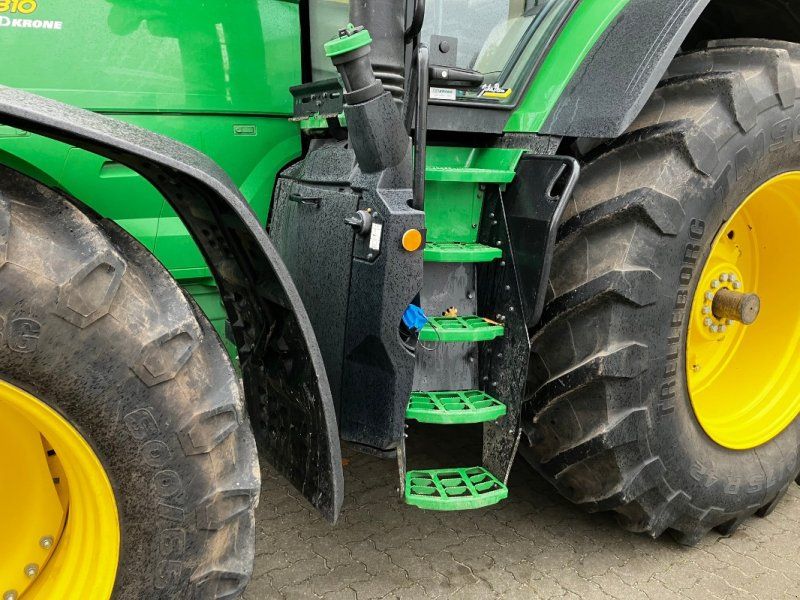 John Deere 7R 310