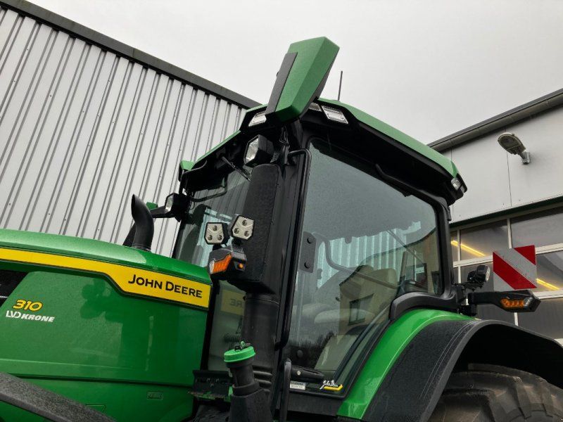 John Deere 7R 310