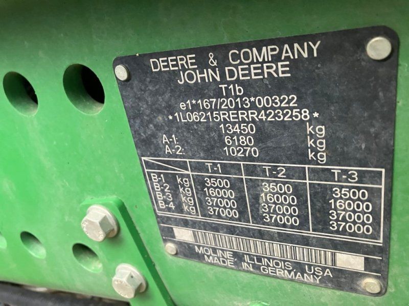 John Deere 6R 215