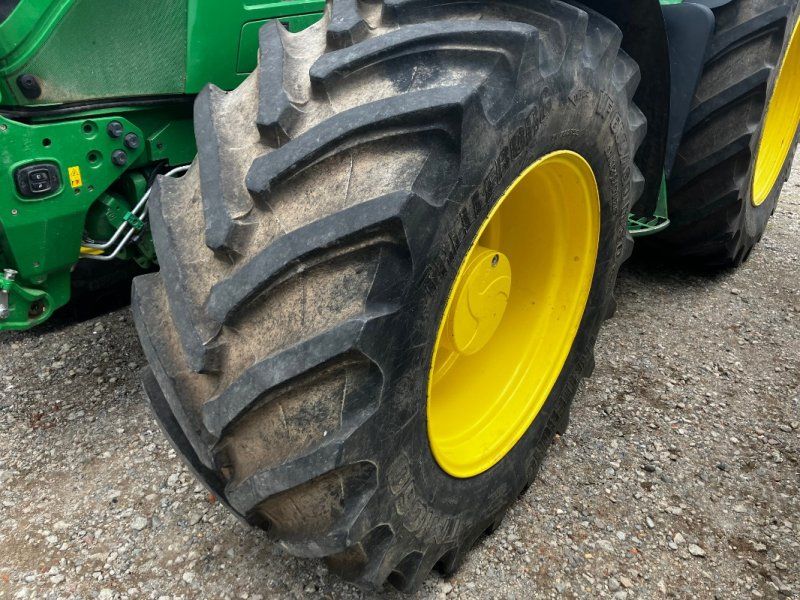 John Deere 6R 185