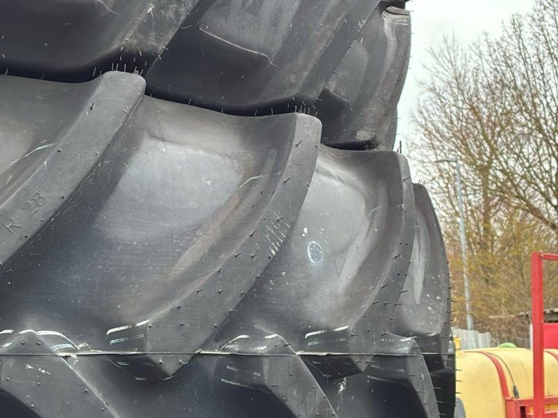 Mitas 650/65 R38 540/65 R28