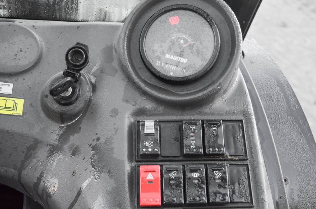 Manitou MC 30-4