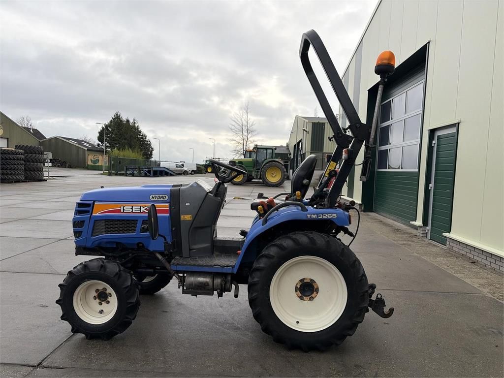 Iseki TM 3265 Hydro Compact tractor