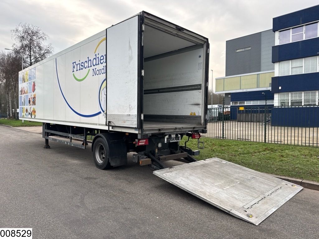 Schmitz Koel vries Carrier, BAR Cargolift