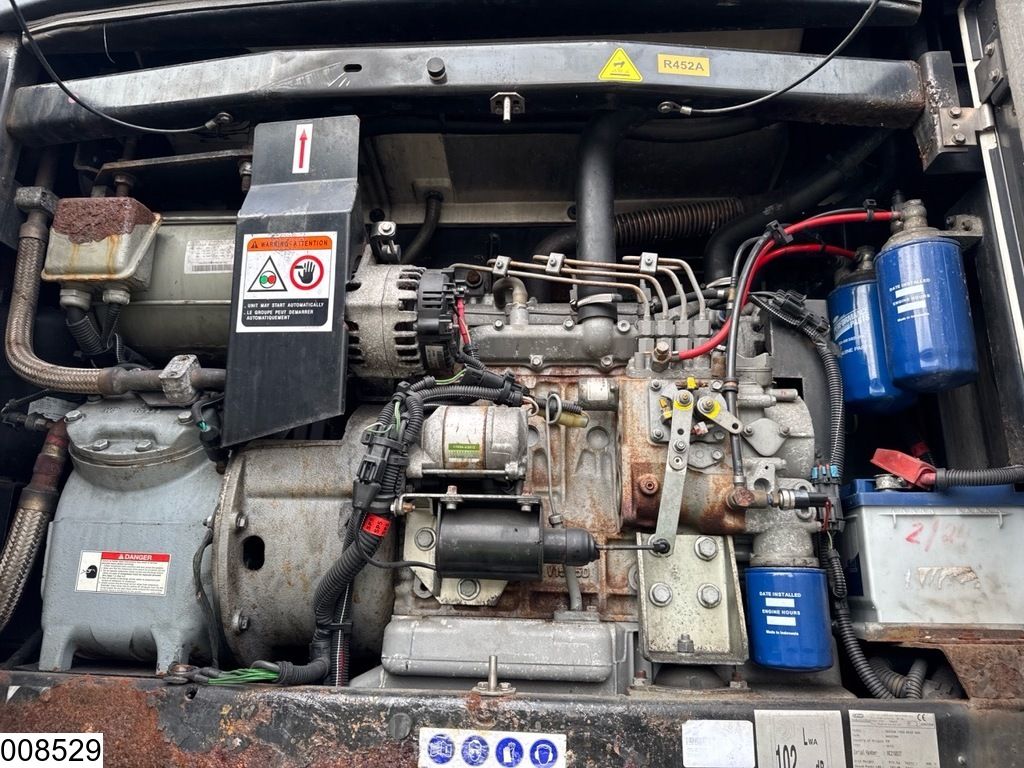 Schmitz Koel vries Carrier, BAR Cargolift