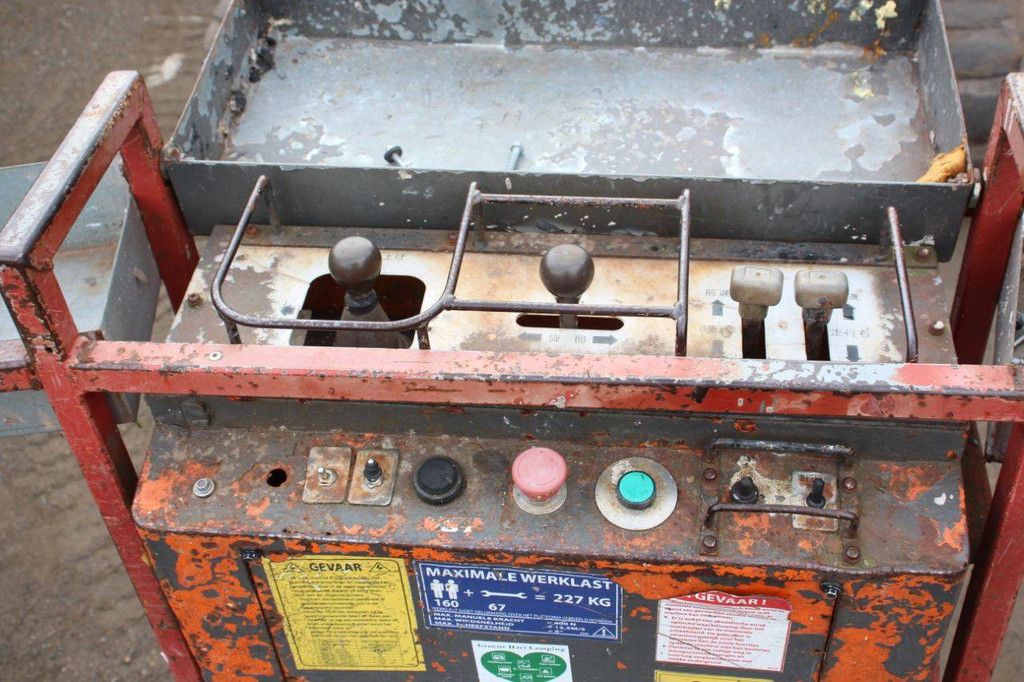 Hitachi HX99B Diesel-Teleskoparbeitsbühne, 11,7 m