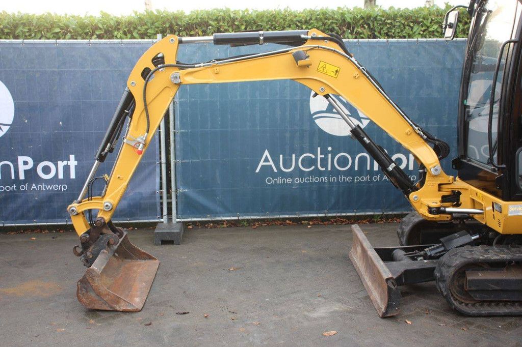 Crawler excavator Caterpillar 302.7DCR Diesel 16kW 2020