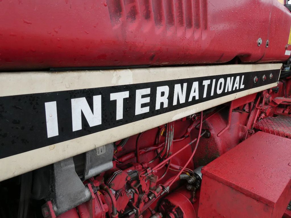 International 744 2wd / 8371 Draaiuren / Margetrekker