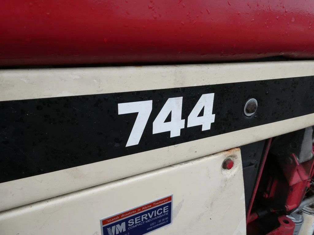 International 744 2wd / 8371 Draaiuren / Margetrekker